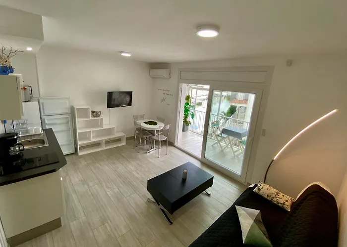 Superbe Appartement , Tout Confort, 40 M2 + 10 M2 Terrasse