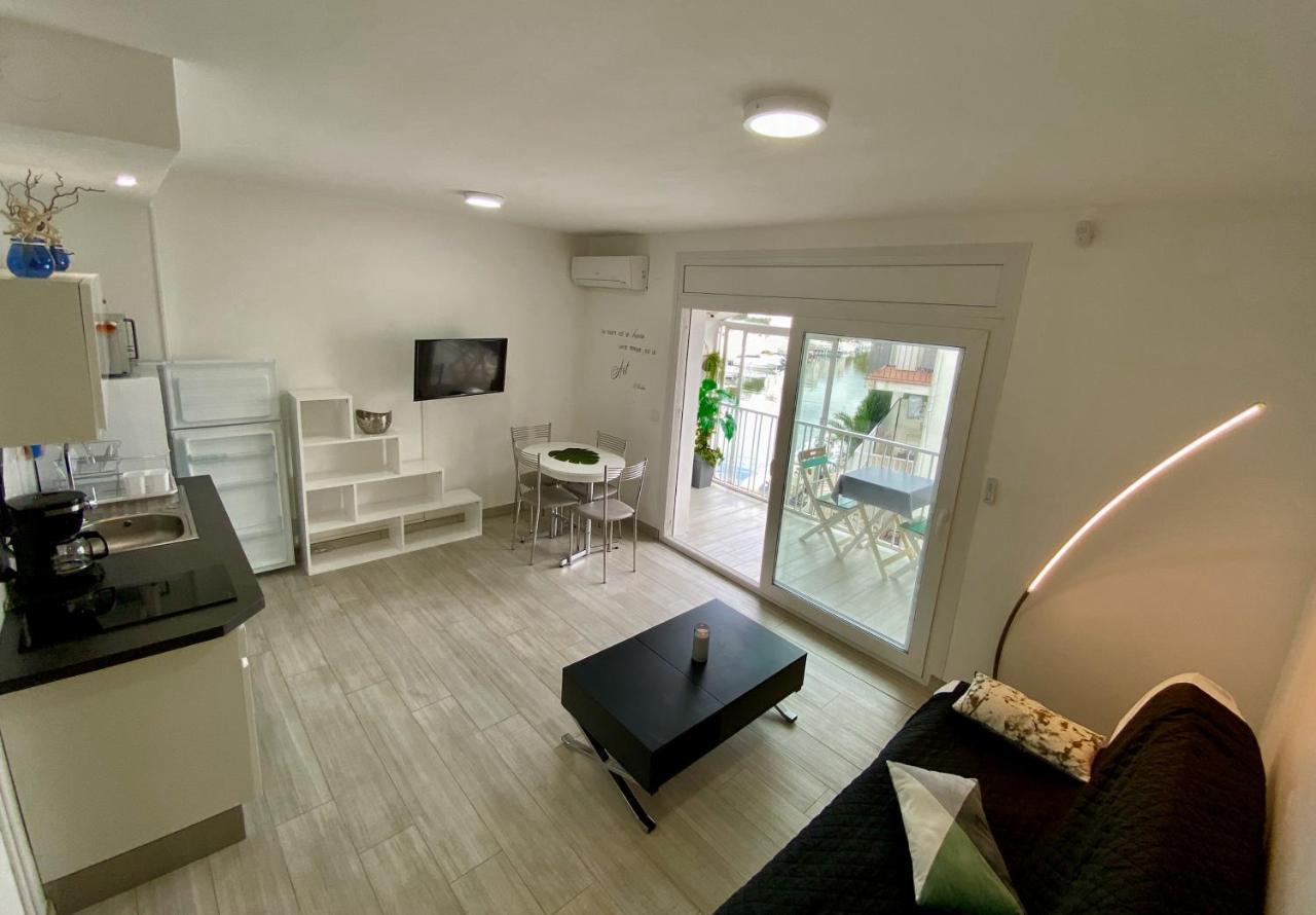 Superbe , Confort, 40 M2 + 10 M2 Terrasse Empuriabrava